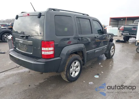 2010 Jeep Liberty Sport z USA, uszkodzony, nr VIN 1J4PN2GK2AW155970